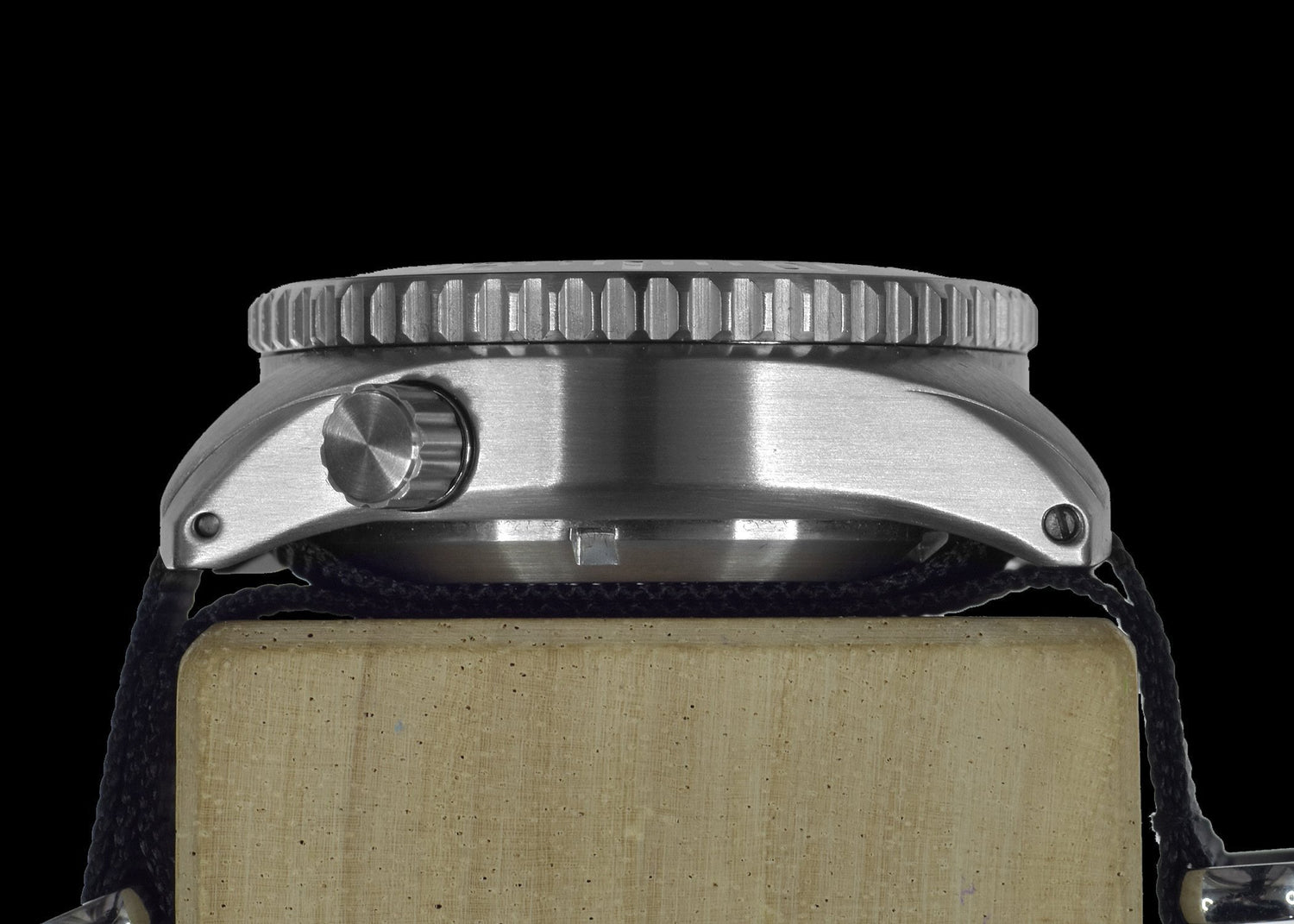 MWC Divers Watch - Depthmaster 12/24, 100atm/3,280ft/1000m Water Resistant, Stainless Steel, Helium Valve (Automatic)
