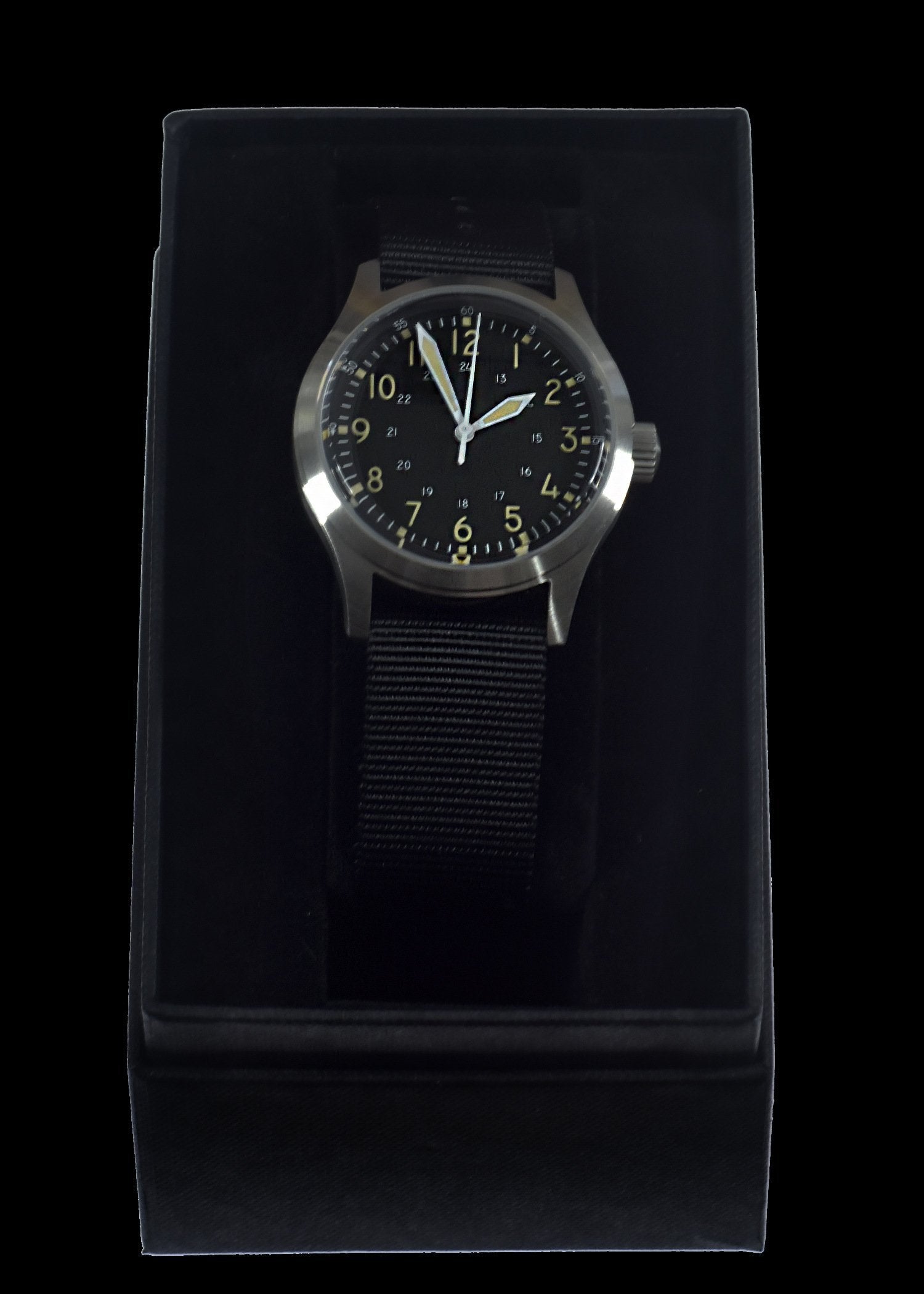 MWC Classic Watch - A-17 Classic 1950s Pattern US Korean War Issue Watch, 24 Jewel Automatic Movement, 100m Water Resistance