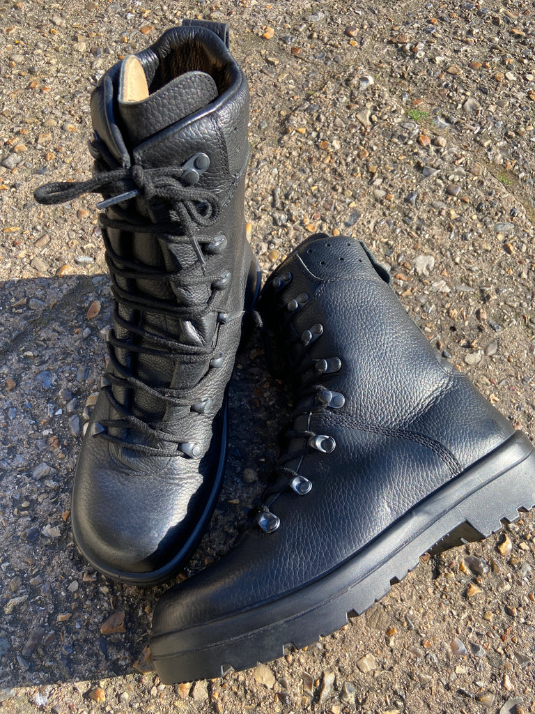 Cadet  Para Boots Super Grade 1 condition