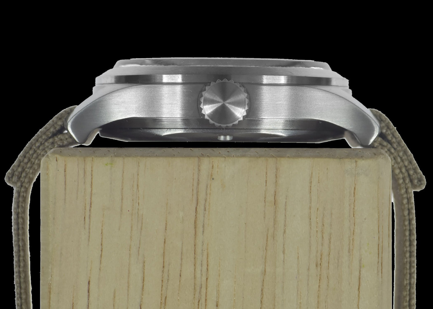 MWC Infantry Watch - A-11 1940s WWII Pattern Military Watch (Automatic) with 100m Water Resistance