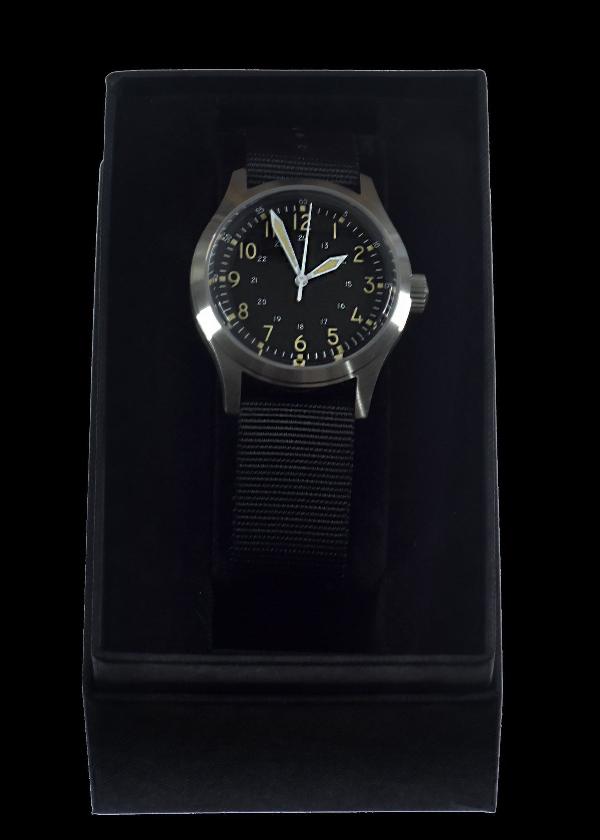 MWC Classic Watch - A-17 Classic 1950s Pattern US Korean War Issue Watch, 24 Jewel Automatic Movement, 100m Water Resistance