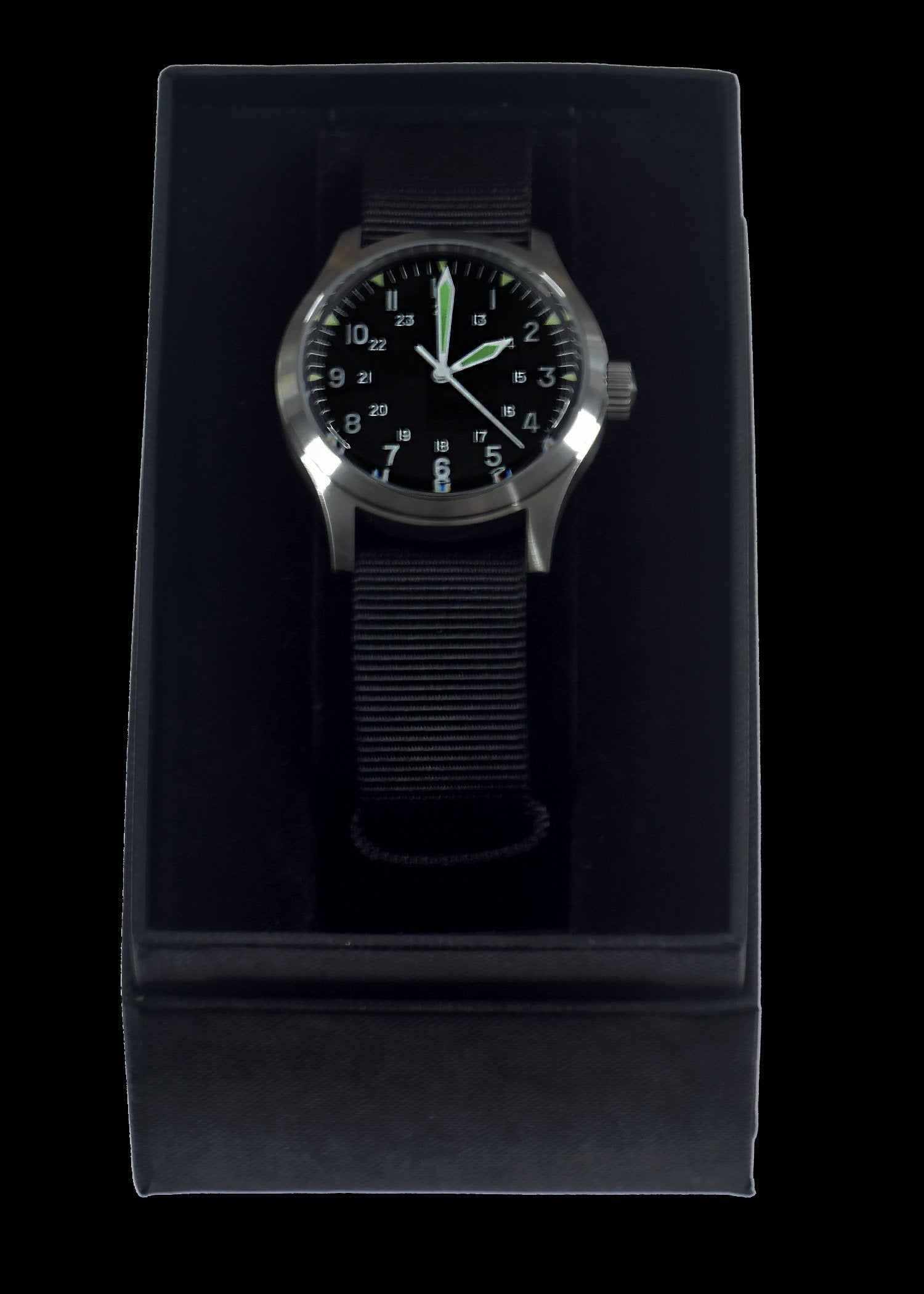 MWC Classic Watch - 1960s / 70s U.S Pattern Vietnam War Issue Watch, 24 Jewel Automatic Movement and 100m Water Resistance
