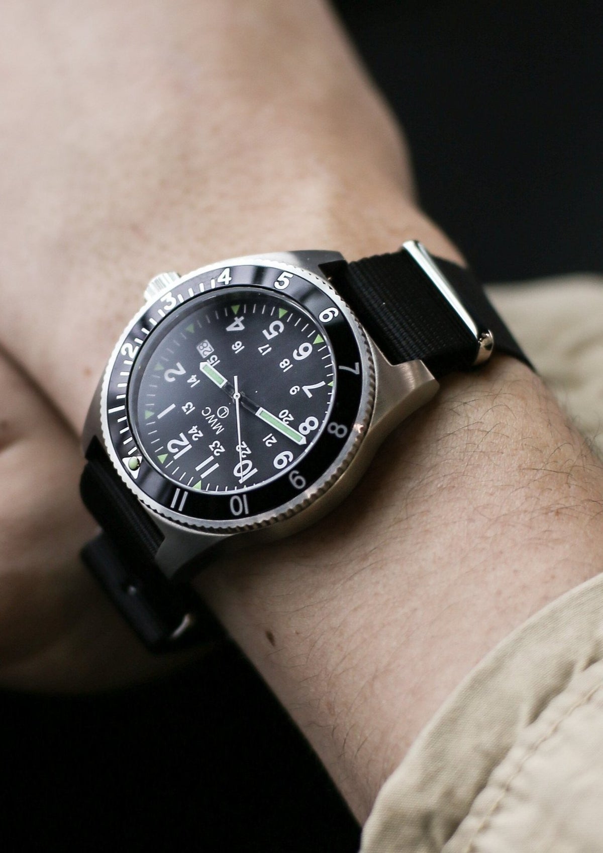 MWC Classic Navigator Watch - 300m Water Resistant Stainless Steel Navigator Watch with Super Luminova