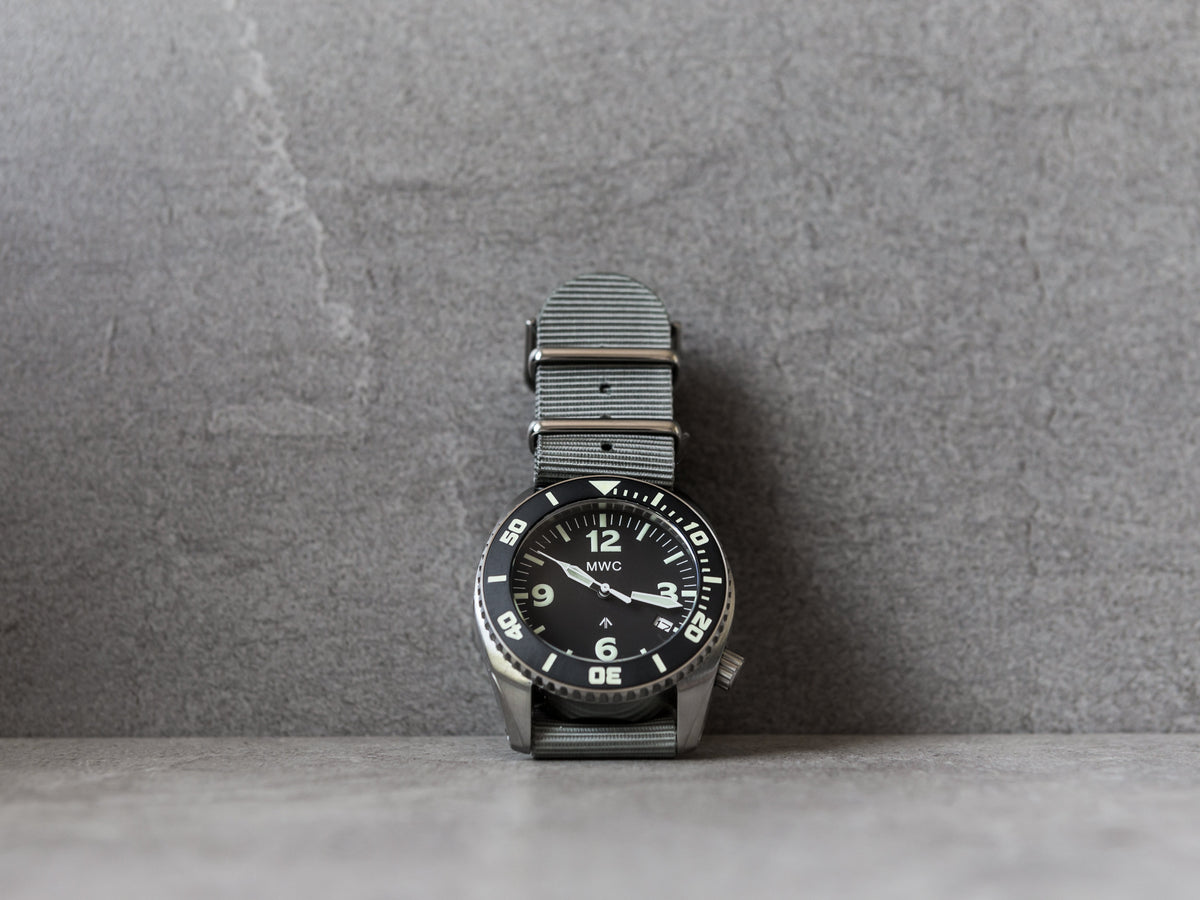 MWC Divers Watch - Depthmaster, 100atm / 3,280ft / 1000m Water Resistant Military Divers Watch, Stainless Steel Case, Helium Valve (Quartz)